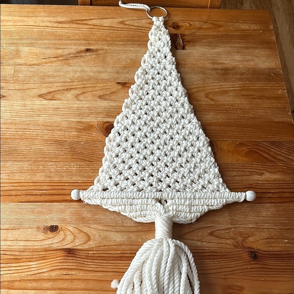 Vintage Macrame Christmas Tree Wall Decor - Picture 1 of 5